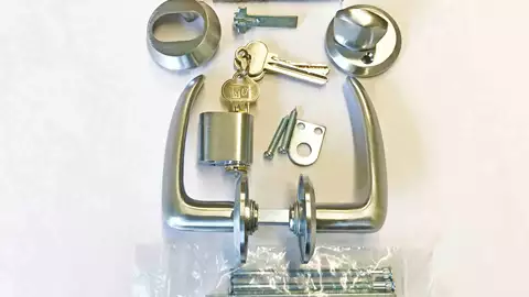 Dörrhandtag inkl. lås och 3 nycklar